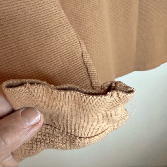 Pacsun Distressed Waffle Knit Shirt Long Sleeve T-Shirt Camel Men’s Size Small - Picture 3 of 9